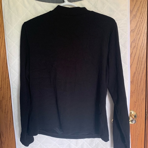 Reitmans oval cut out long sleeve - black; size large - Picture 2 of 3
